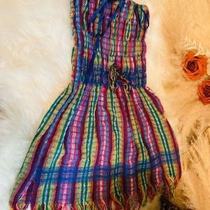 Smalls/medium Guatemalan strapless colorful top